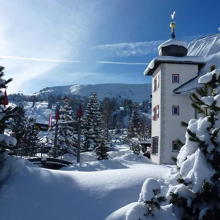 Schlosshotel Seewirt Hotel 4*